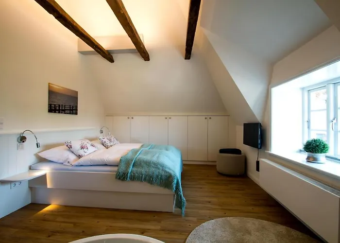 Reethus Gluecklicher Matthias Hausteil Waasterlun